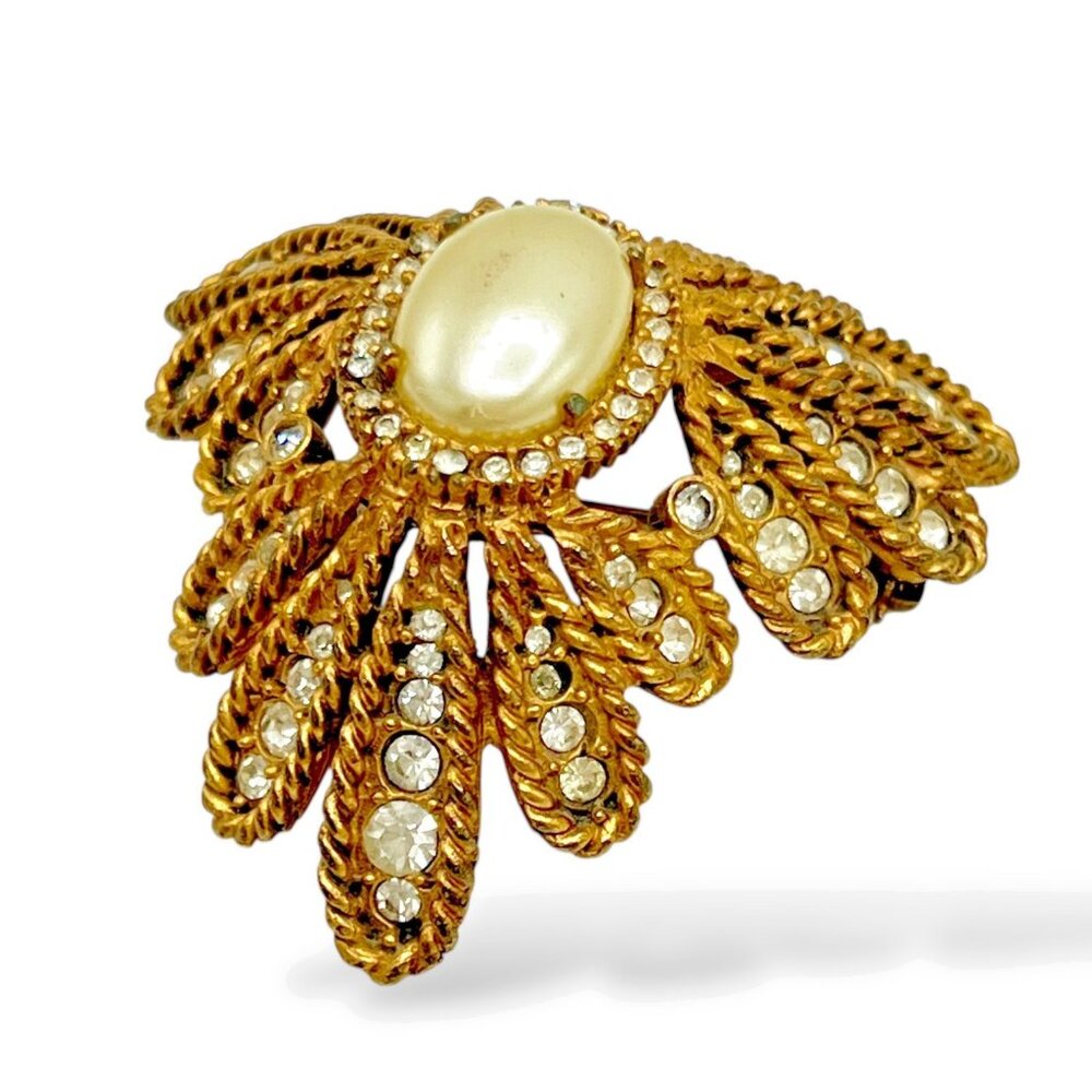 JUDITH GREEN Vintage 1960s Gold Tone Modernist Brooch Pin Rhinestones Oval Pearl